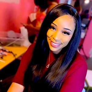 Meet your Posher, Krysalene